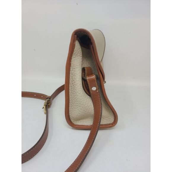 Vtg 90s Dooney Bourke Cream Brown All Weather Leather Crossbody Purse Turnlock - Picture 4 of 16